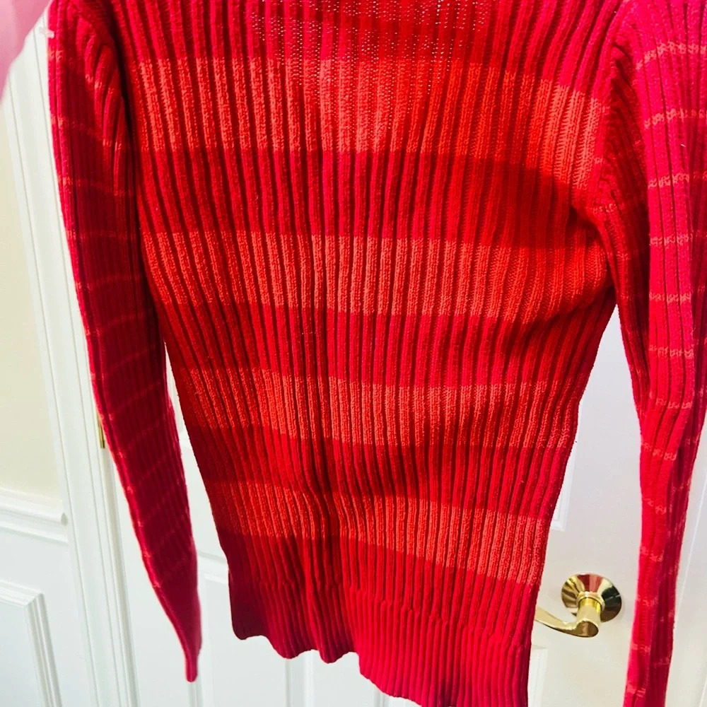 Faded Glory Vibrant Red V-Neck Sweater - Picture 4 of 5
